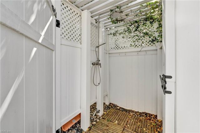 3980 Shady Oaks DR, Virginia Beach, VA 23455