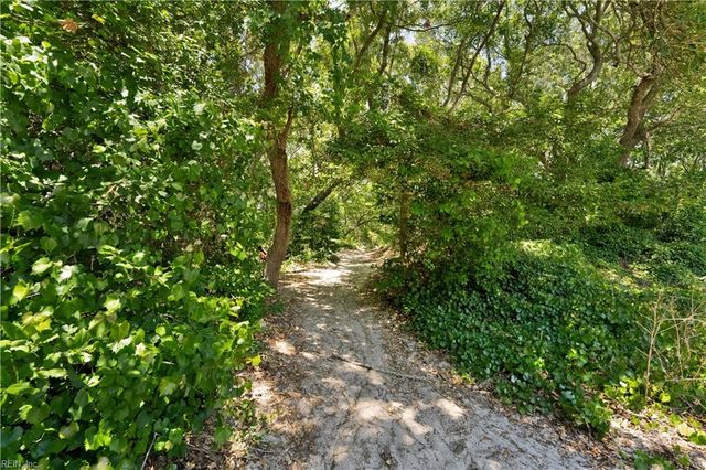 3980 Shady Oaks DR, Virginia Beach, VA 23455