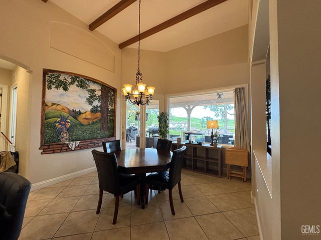 15507 Casa Club Drive, Bakersfield, CA 93306