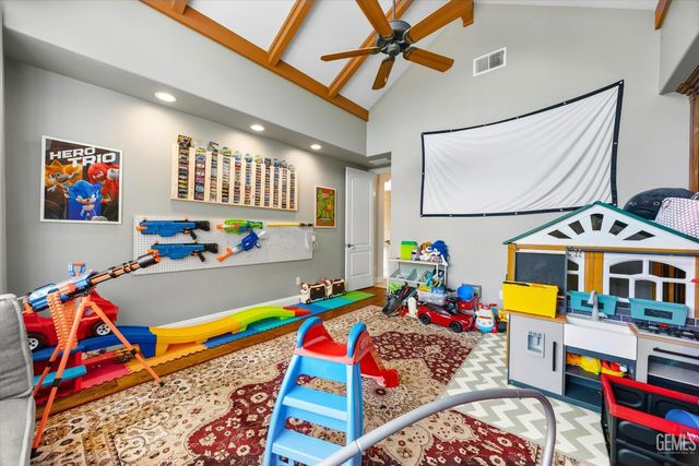 15507 Casa Club Drive, Bakersfield, CA 93306