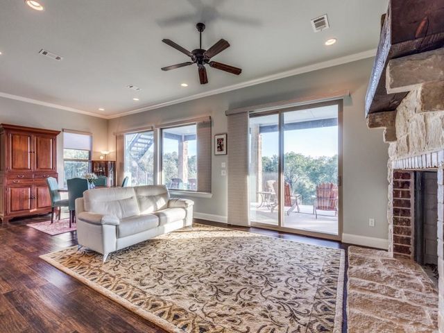 165 Cote D Azur, Chico, TX 76431