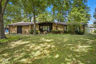 423 Jenny Lane, Carmel, IN 46032