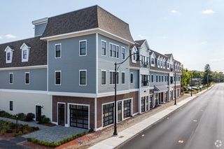 12 Pond St 204, Ashland, MA 01721