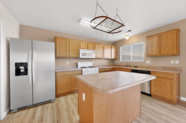 10420 Vendaval Avenue NW, Albuquerque, NM 87114