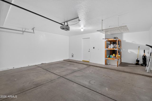 6321 E ROLAND Street, Mesa, AZ 85215