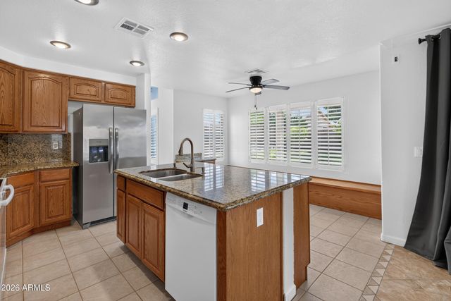 6321 E ROLAND Street, Mesa, AZ 85215