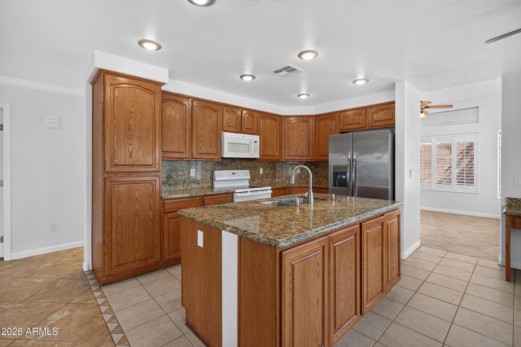 6321 E ROLAND Street, Mesa, AZ 85215 — photo 5