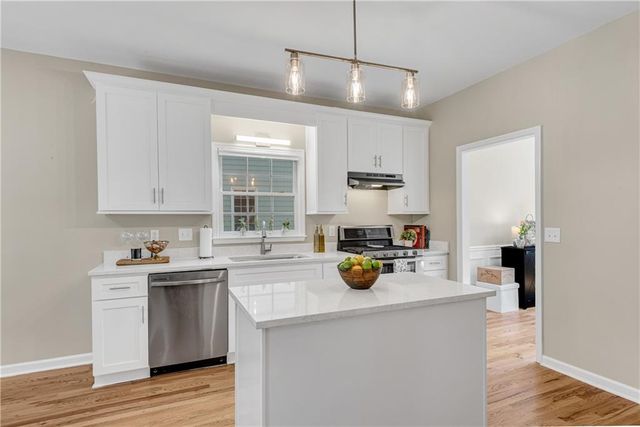 524 Summer Terrace, Woodstock, GA 30189