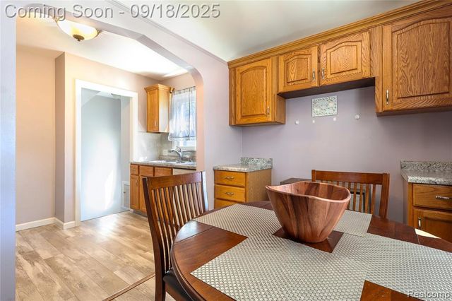 24440 Penn Street, Dearborn, MI 48124