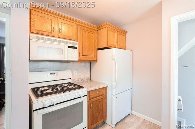 24440 Penn Street, Dearborn, MI 48124