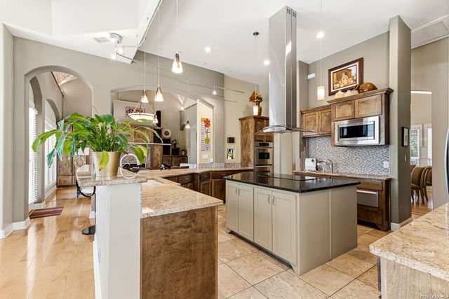 6 Lantana Ridge, San Antonio, TX 78258