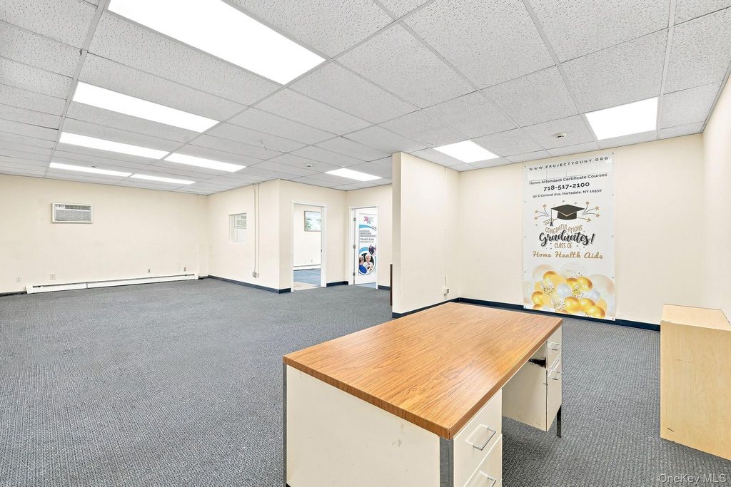 92 S Central Avenue, Hartsdale, NY 10530 — photo 2