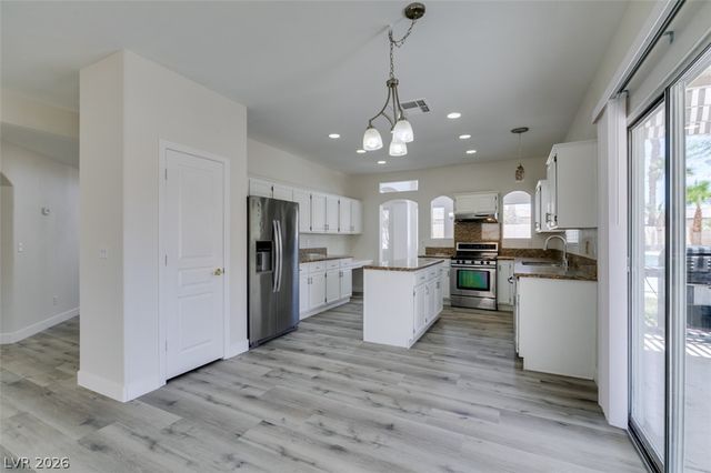 3722 Bombastic Court, Las Vegas, NV 89147