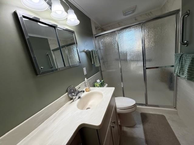 18 Gardner Bay Road, Sunapee, NH 03782