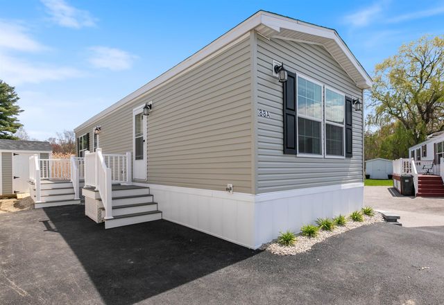 88 A Brookwood Drive, Salem, NH 03079
