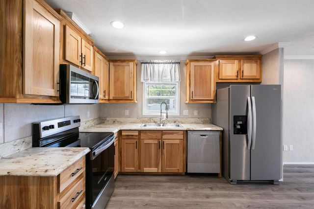 88 A Brookwood Drive, Salem, NH 03079
