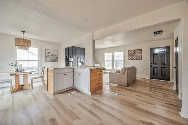 10036 Wedd Drive, Overland Park, KS 66212