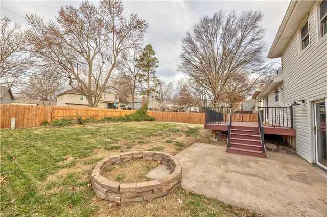 10036 Wedd Drive, Overland Park, KS 66212