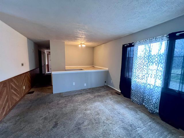 240 & 242 W Main Street, Ellettsville, IN 47429