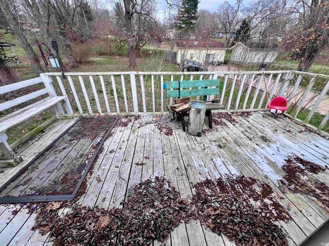 240 & 242 W Main Street, Ellettsville, IN 47429