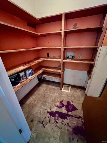 240 & 242 W Main Street, Ellettsville, IN 47429