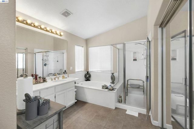 25085 Silverthorne Pl., Hayward, CA 94544