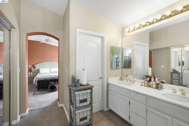 25085 Silverthorne Pl., Hayward, CA 94544