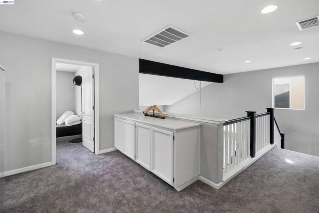 25085 Silverthorne Pl., Hayward, CA 94544