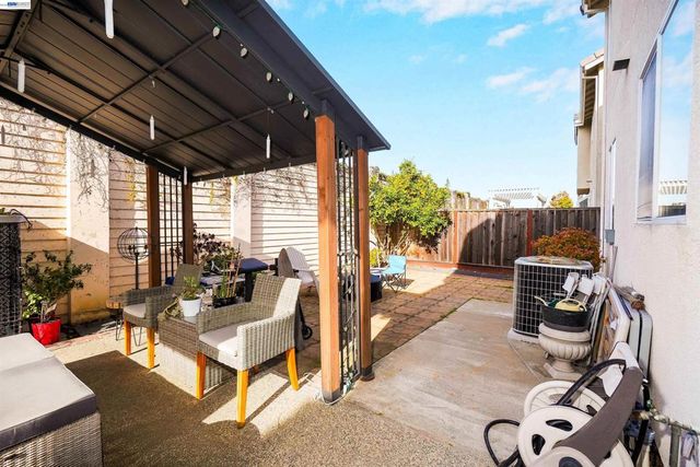 25085 Silverthorne Pl., Hayward, CA 94544