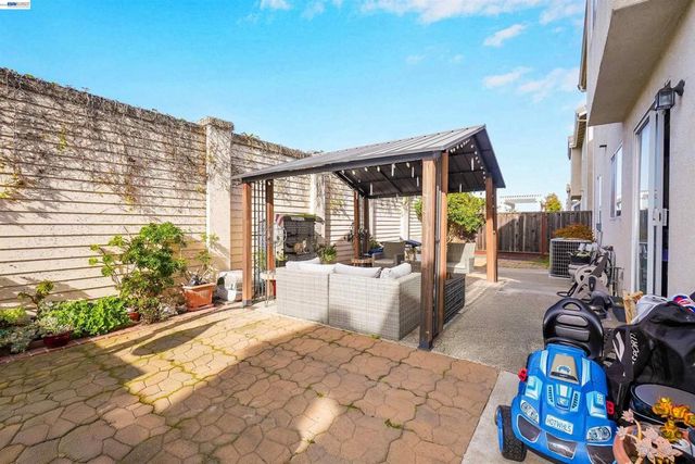 25085 Silverthorne Pl., Hayward, CA 94544