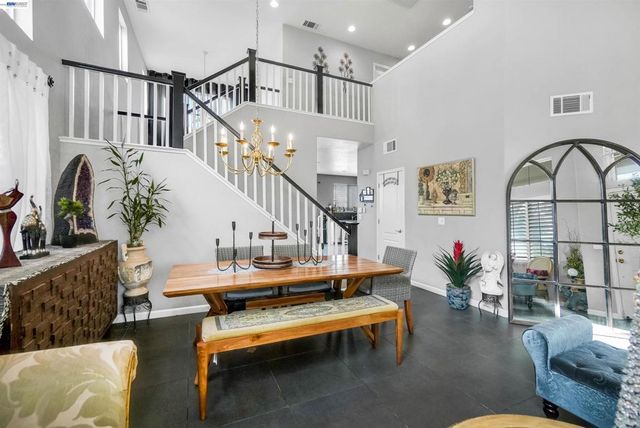 25085 Silverthorne Pl., Hayward, CA 94544