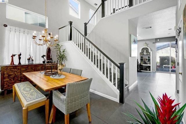 25085 Silverthorne Pl., Hayward, CA 94544