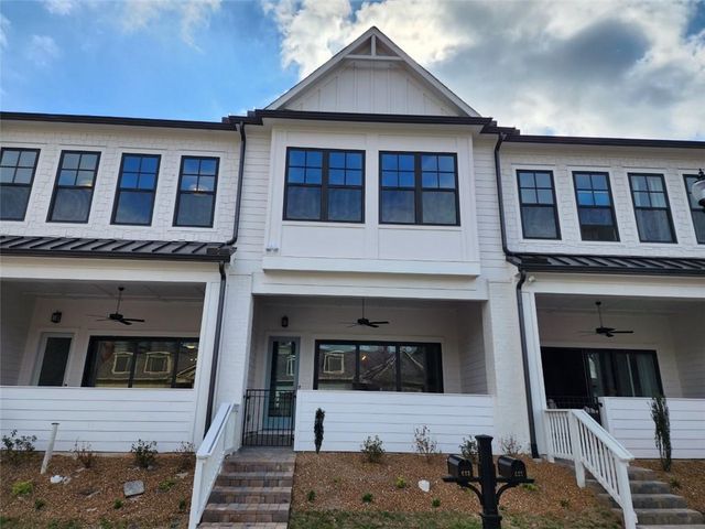 633 Stickley Oak Way, Woodstock, GA 30189