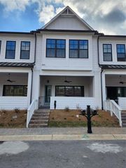 633 Stickley Oak Way, Woodstock, GA 30189