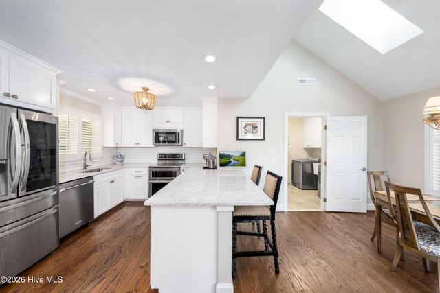 1806 Glen Eagles Lane, Wilmington, NC 28405