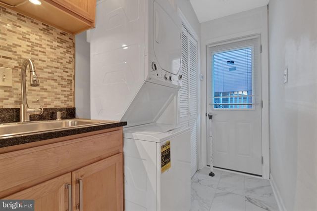 88 Q ST SW #2, Washington, DC 20024