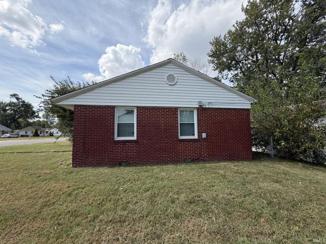 1800 Covert Avenue, Evansville, IN 47714