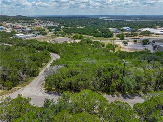 8200 Arroyo Ave, Lago Vista, TX 78645