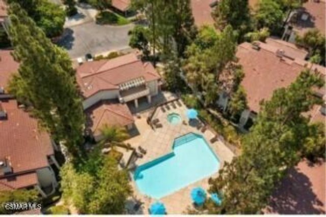 5744 Oak Bend Lane Lane 208, Oak Park, CA 91377