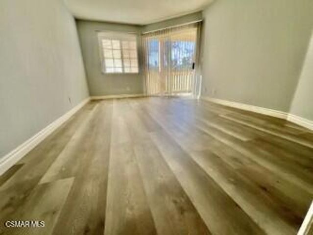 5744 Oak Bend Lane Lane 208, Oak Park, CA 91377