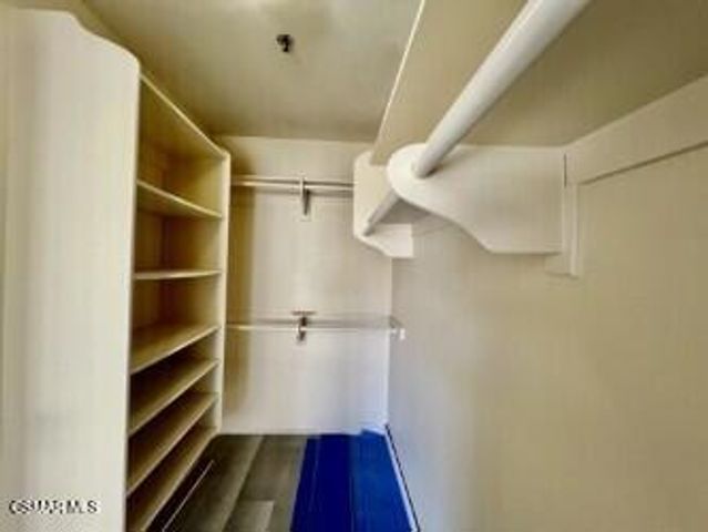 5744 Oak Bend Lane Lane 208, Oak Park, CA 91377