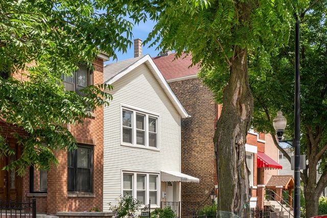 2124 W 24TH Street, Chicago, IL 60608