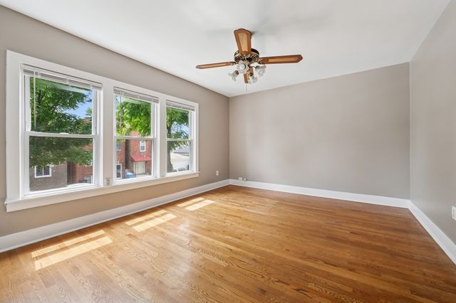 2124 W 24TH Street, Chicago, IL 60608