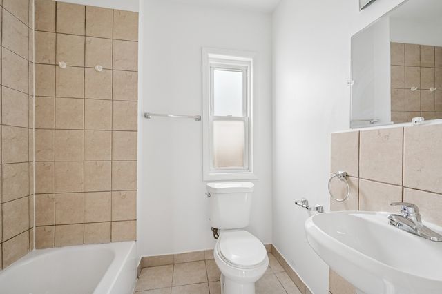 2124 W 24TH Street, Chicago, IL 60608