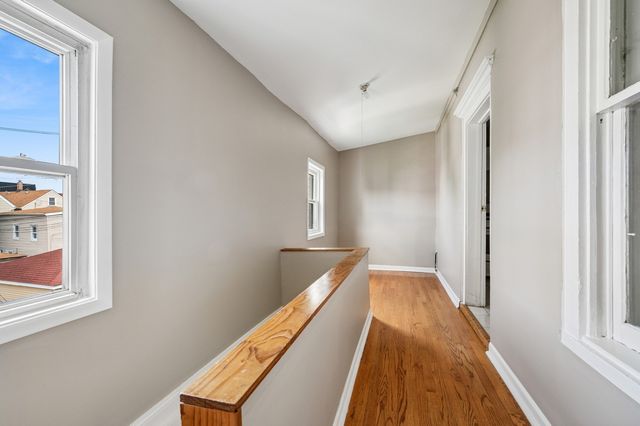 2124 W 24TH Street, Chicago, IL 60608