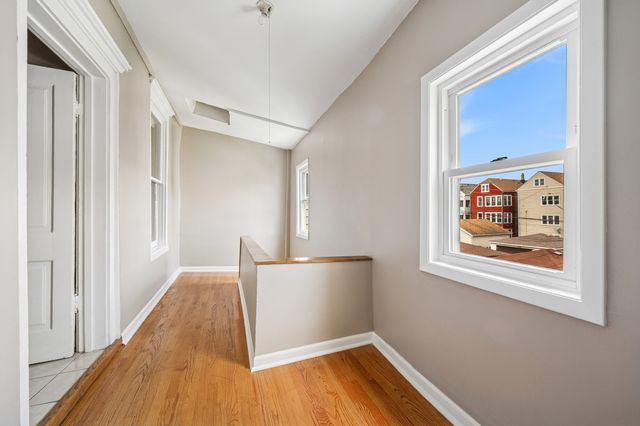 2124 W 24TH Street, Chicago, IL 60608