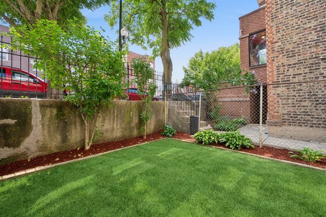 2124 W 24TH Street, Chicago, IL 60608