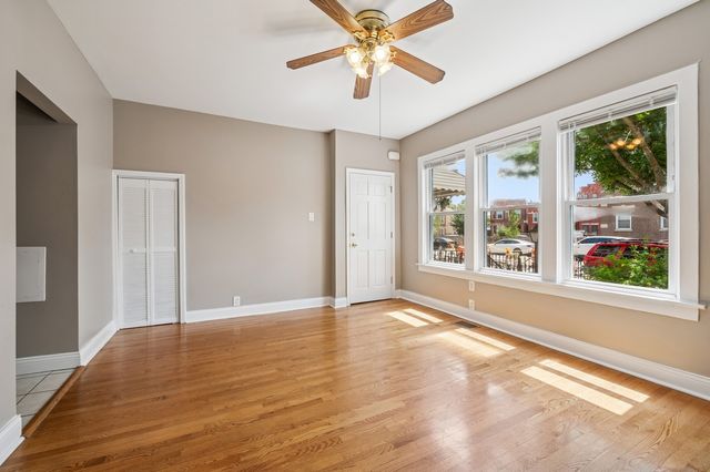 2124 W 24TH Street, Chicago, IL 60608