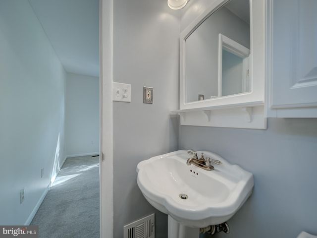 6207 GEMINI CT, Burke, VA 22015