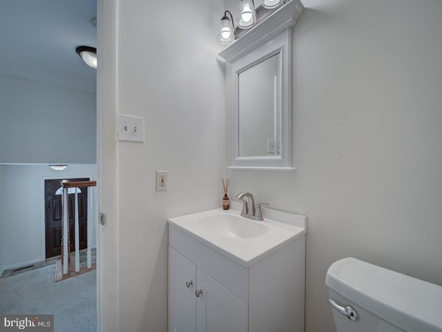 6207 GEMINI CT, Burke, VA 22015